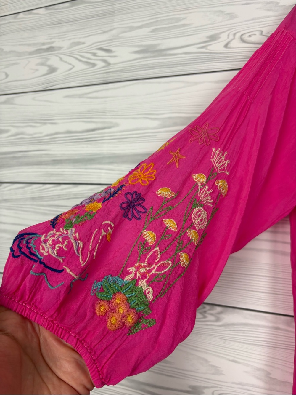 Johnny Was Zadonia blouse Fatima size medium fuchsia pink embroidered NWT - Picture 3 of 16